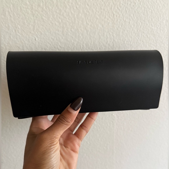 Saint Laurent Sunglassess - Picture 6 of 7